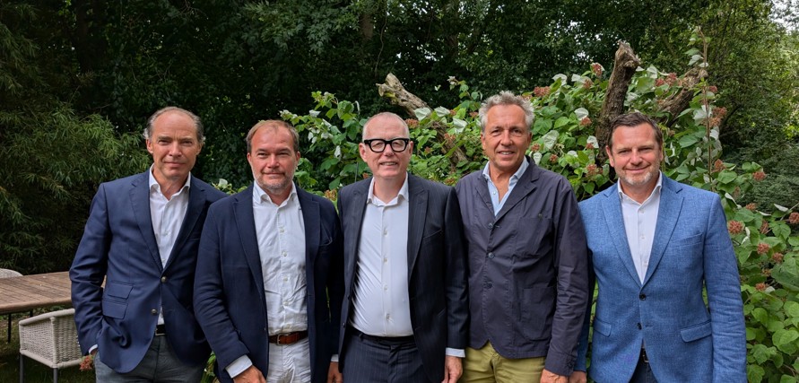 Ondernemers starten nieuw model voor de bestuurskamer