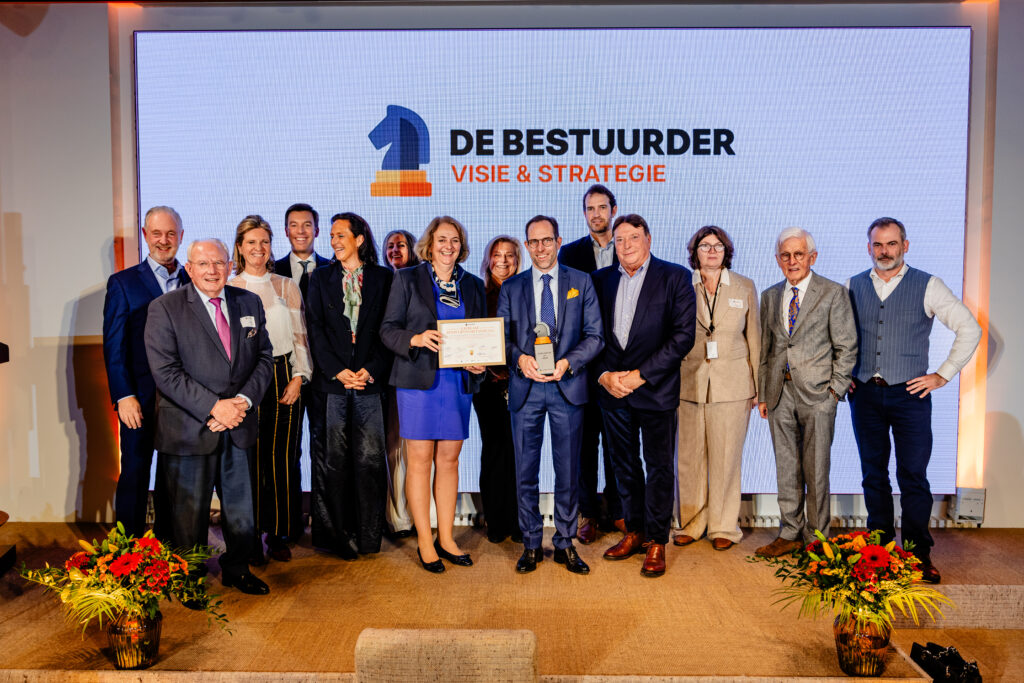 2025 11 06 Bestuur van het jaar 2025 De Bestuurder 186