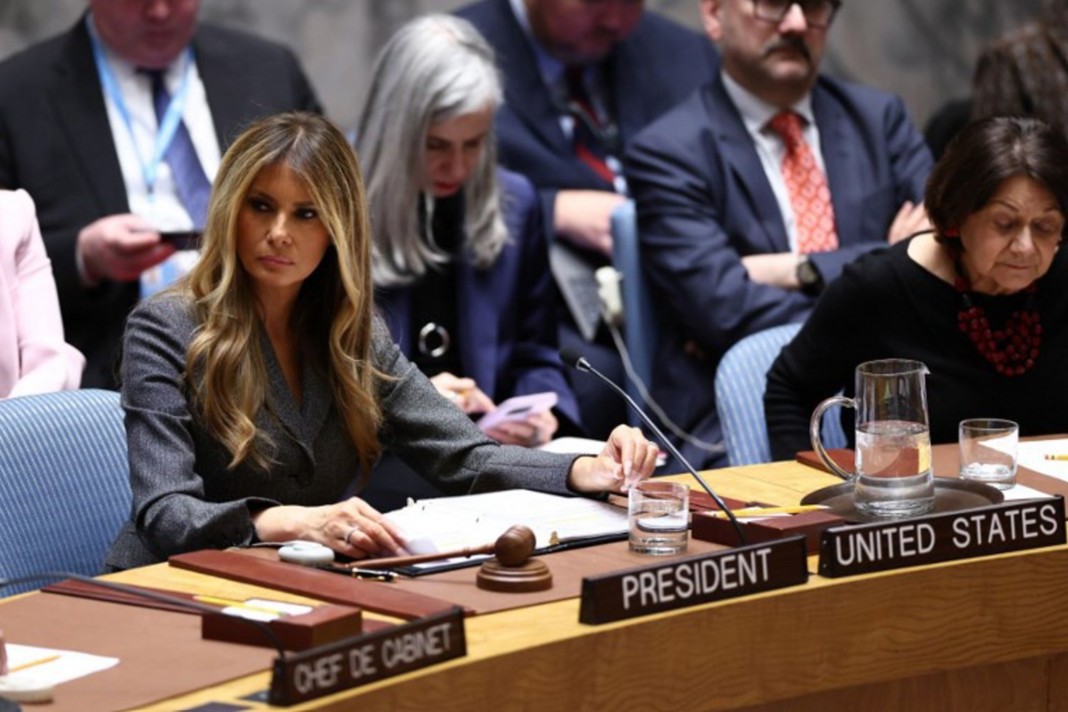 Melania Trump zit als eerste first lady VN-Veiligheidsraad voor